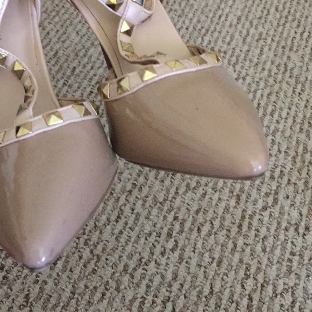 Very good condition worn once Rock Studded Pumps 7 - Picture 6 of 7